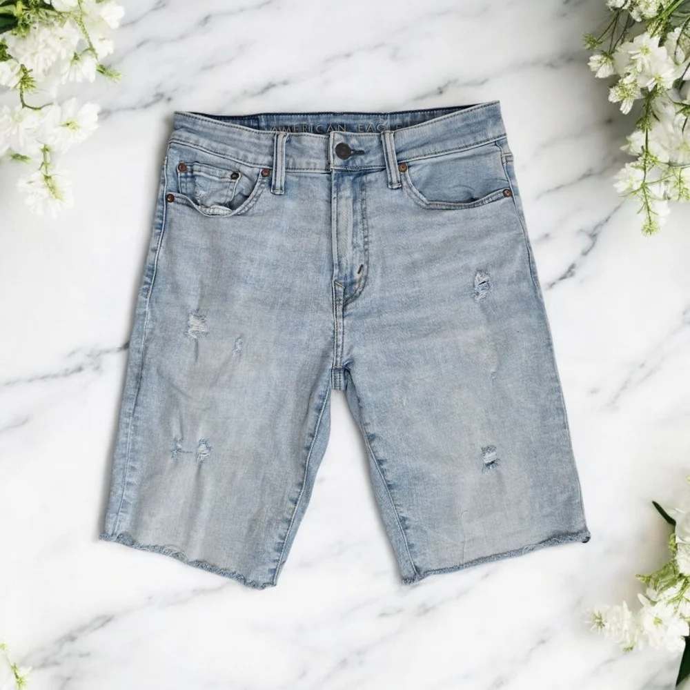 American Eagle Jorts Airflex Men's Light Wash Distressed Denim Shorts 30 - Picture 1 of 15